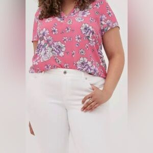 🌸 Torrid 6X Hi-Lo Pink Floral Top